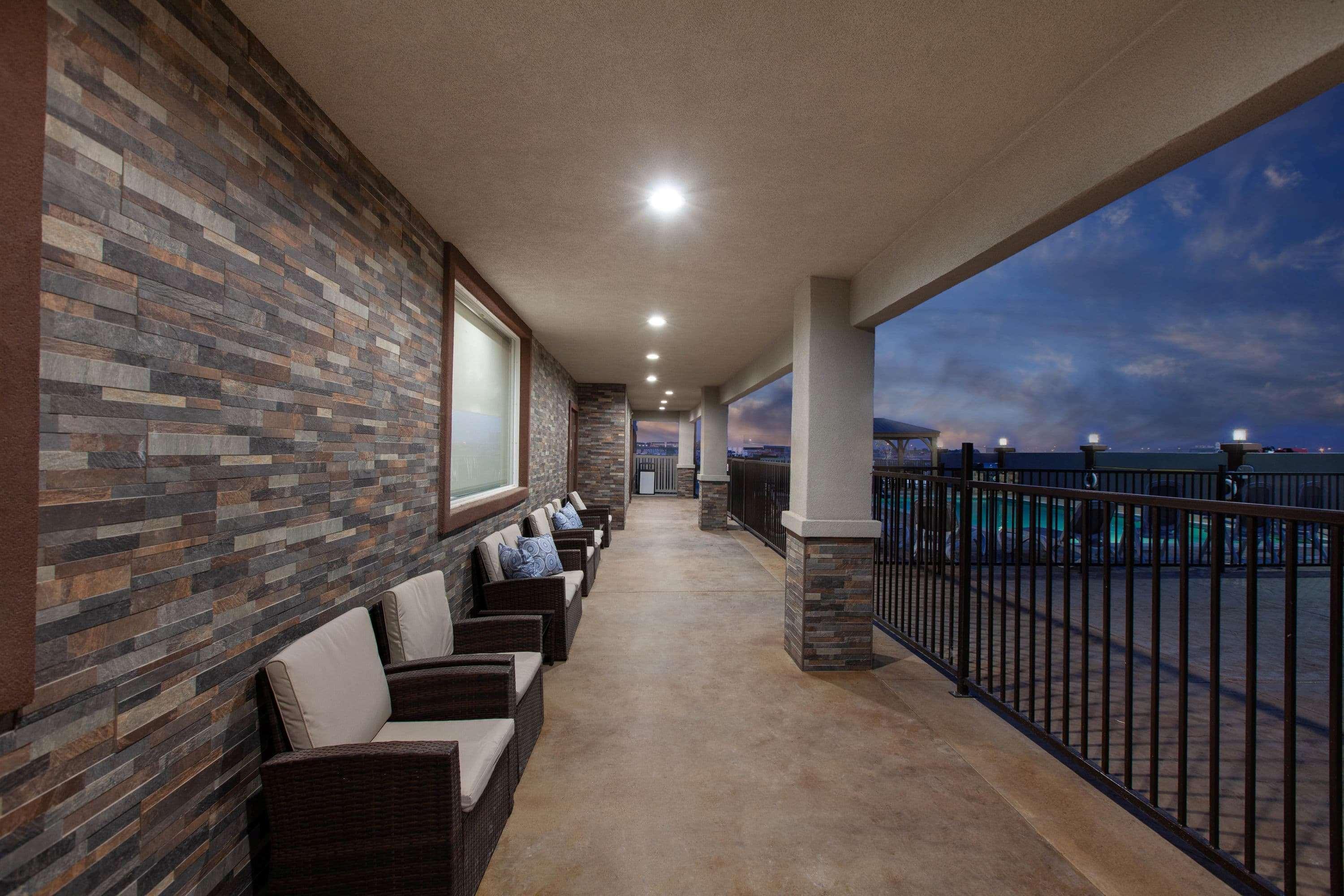 Hawthorn Extended Stay By Wyndham Odessa Exterior photo